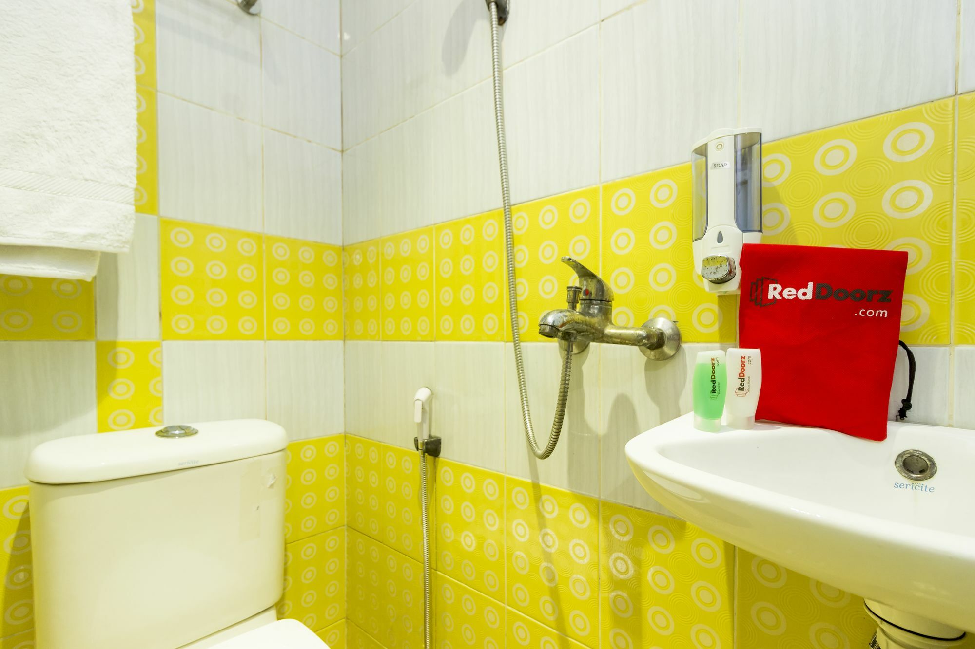 Reddoorz Near Gajah Mada Plaza 2 Hotel Jakarta Exterior foto