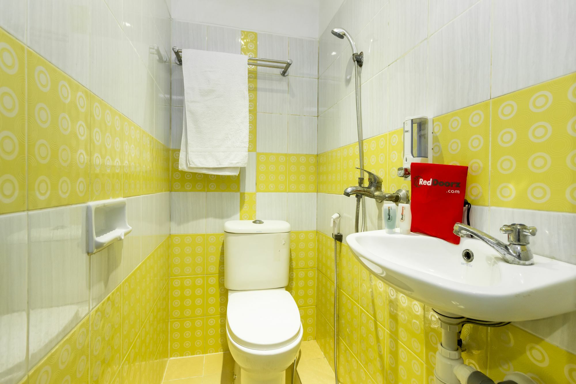 Reddoorz Near Gajah Mada Plaza 2 Hotel Jakarta Exterior foto